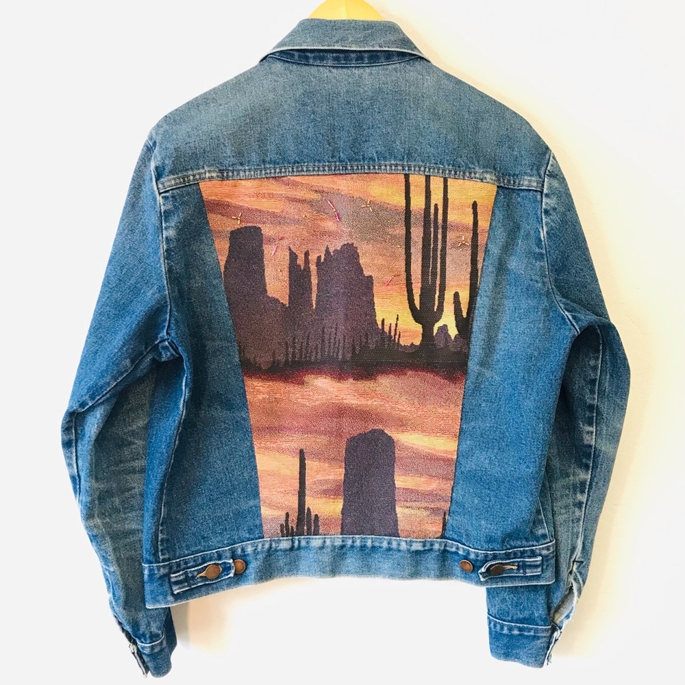 Custom Vintage Southwestern Handcrafted Beaded Denim Jacket with Desert Scene L